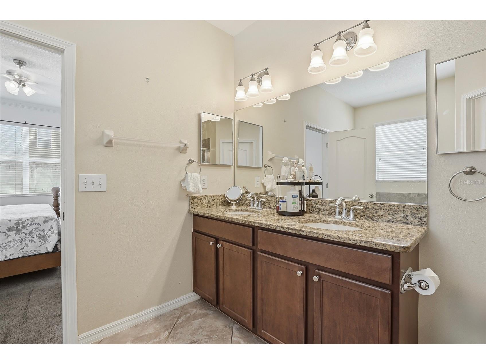 2444 Dakota Rock Drive Ruskin FL 33570 TB8473310 image20