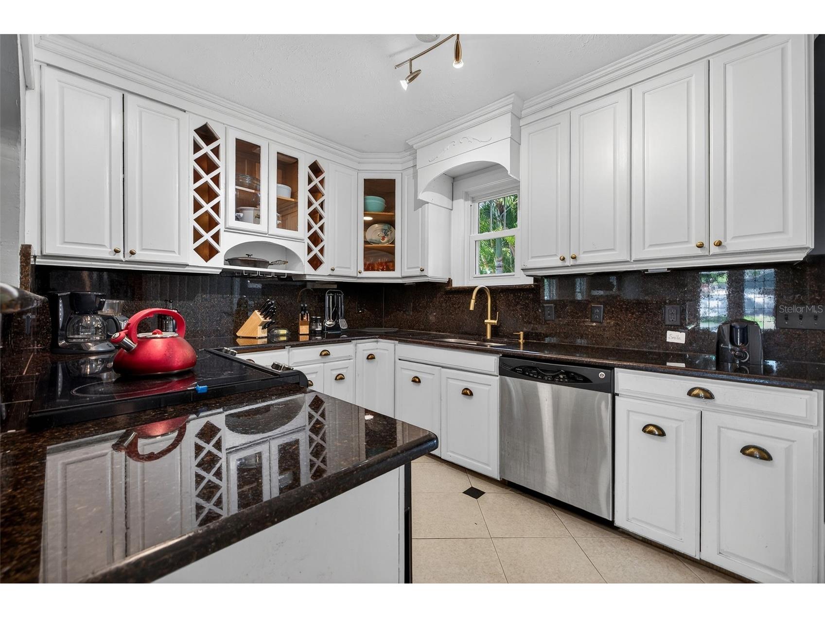 2445 6th Avenue N Saint Petersburg FL 33713 TB8487816 image16