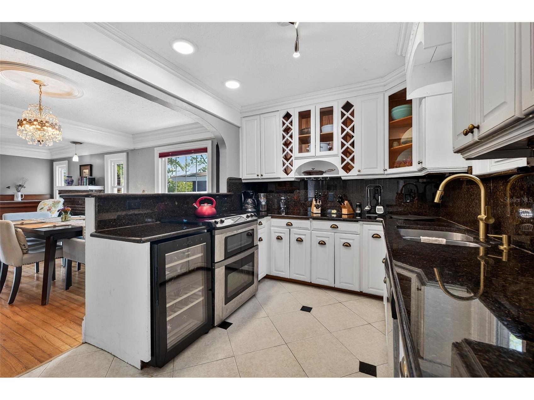 2445 6th Avenue N Saint Petersburg FL 33713 TB8487816 image17