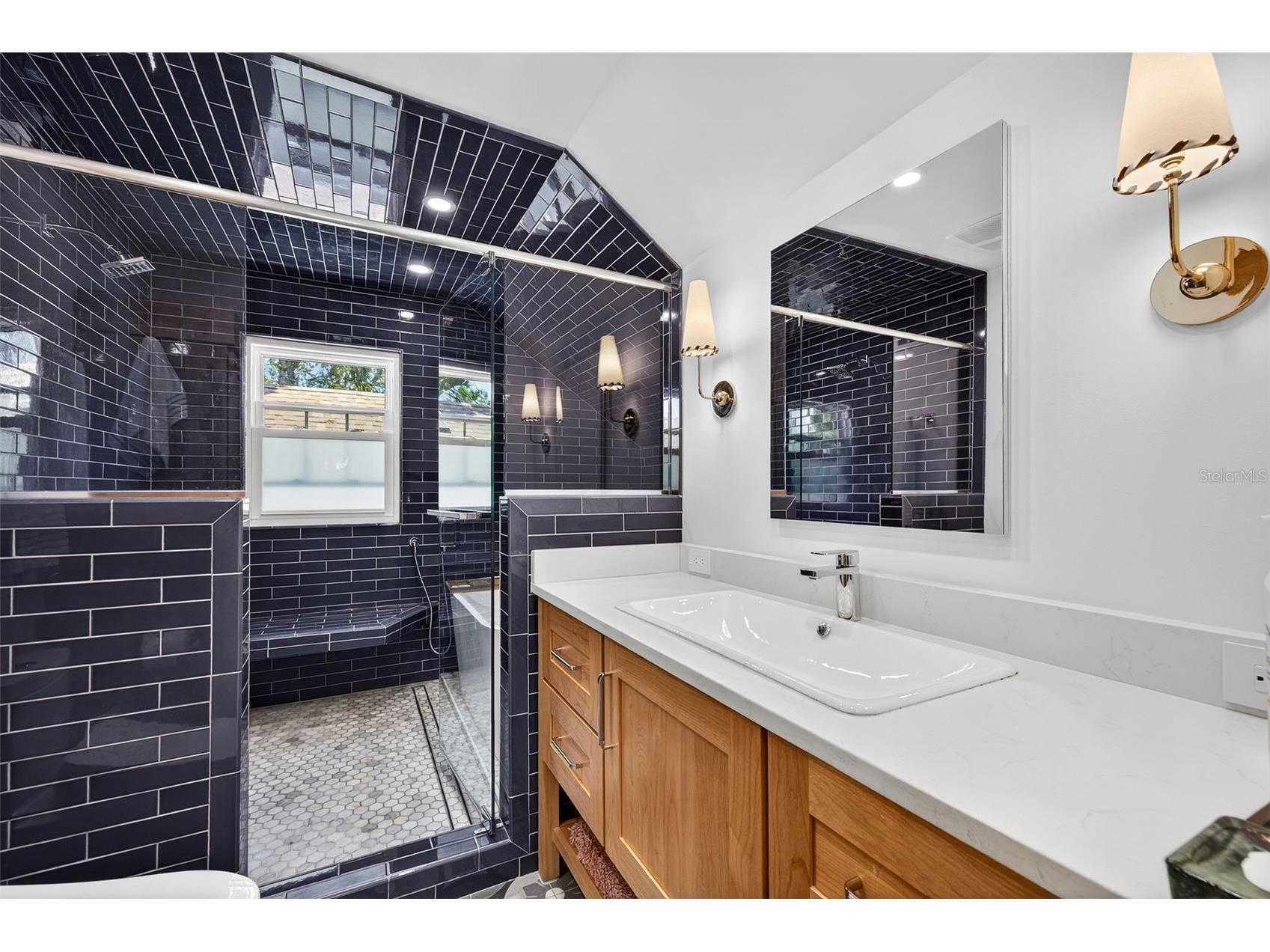 2445 6th Avenue N Saint Petersburg FL 33713 TB8487816 image25