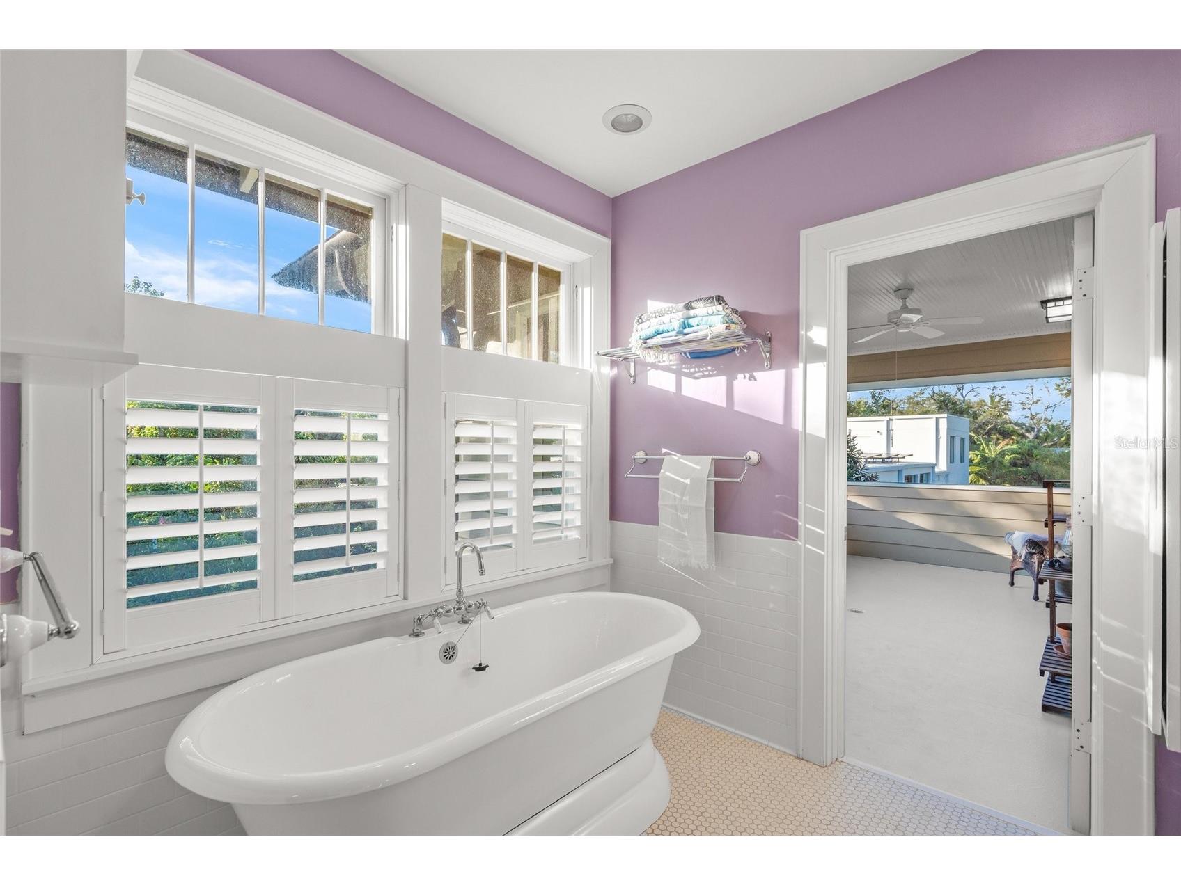 2445 Alameda Avenue Sarasota FL 34234 A4681432 image19