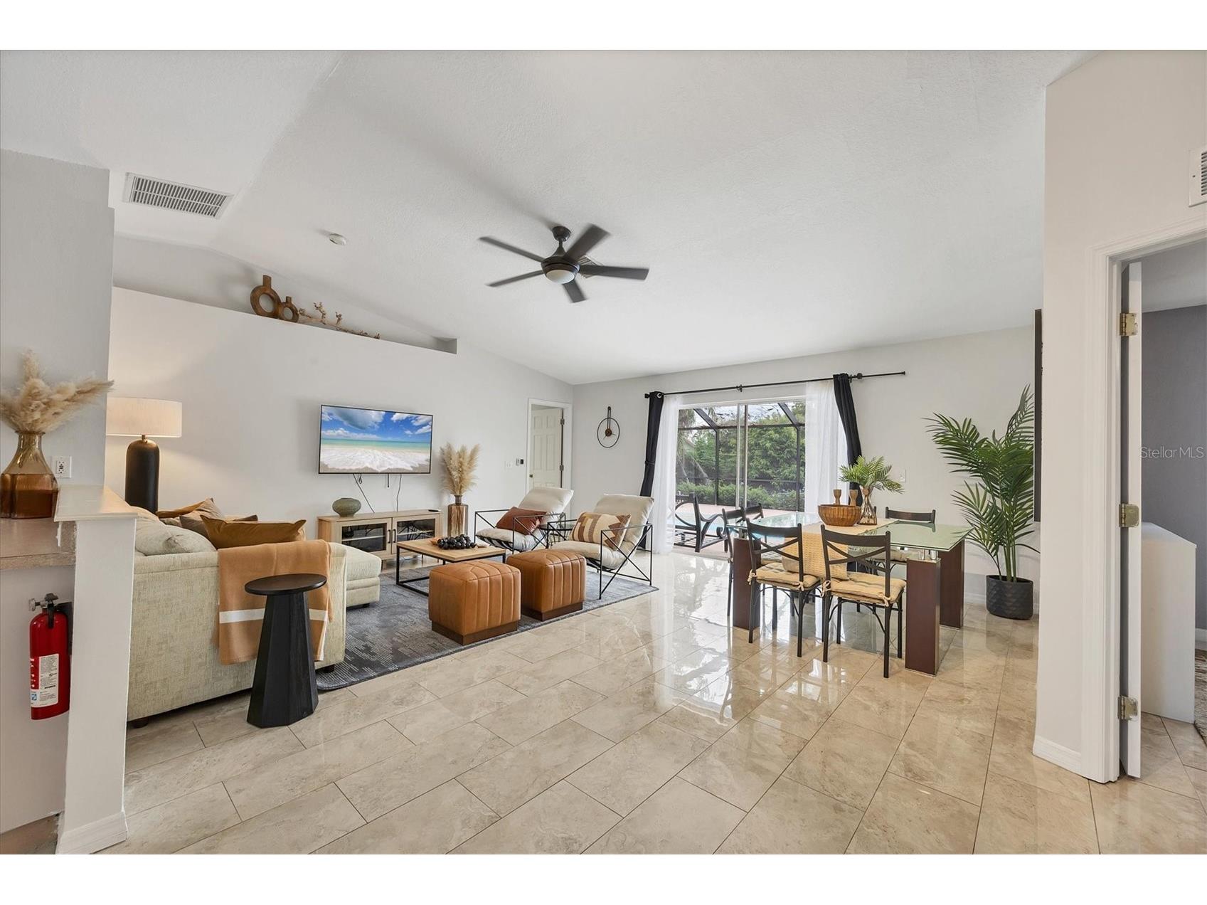 2445 Apache Street Sarasota FL 34231 N6144857 image11