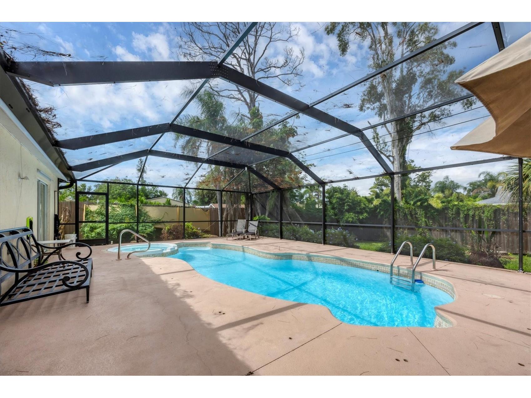 2445 Apache Street Sarasota FL 34231 N6144857 image5