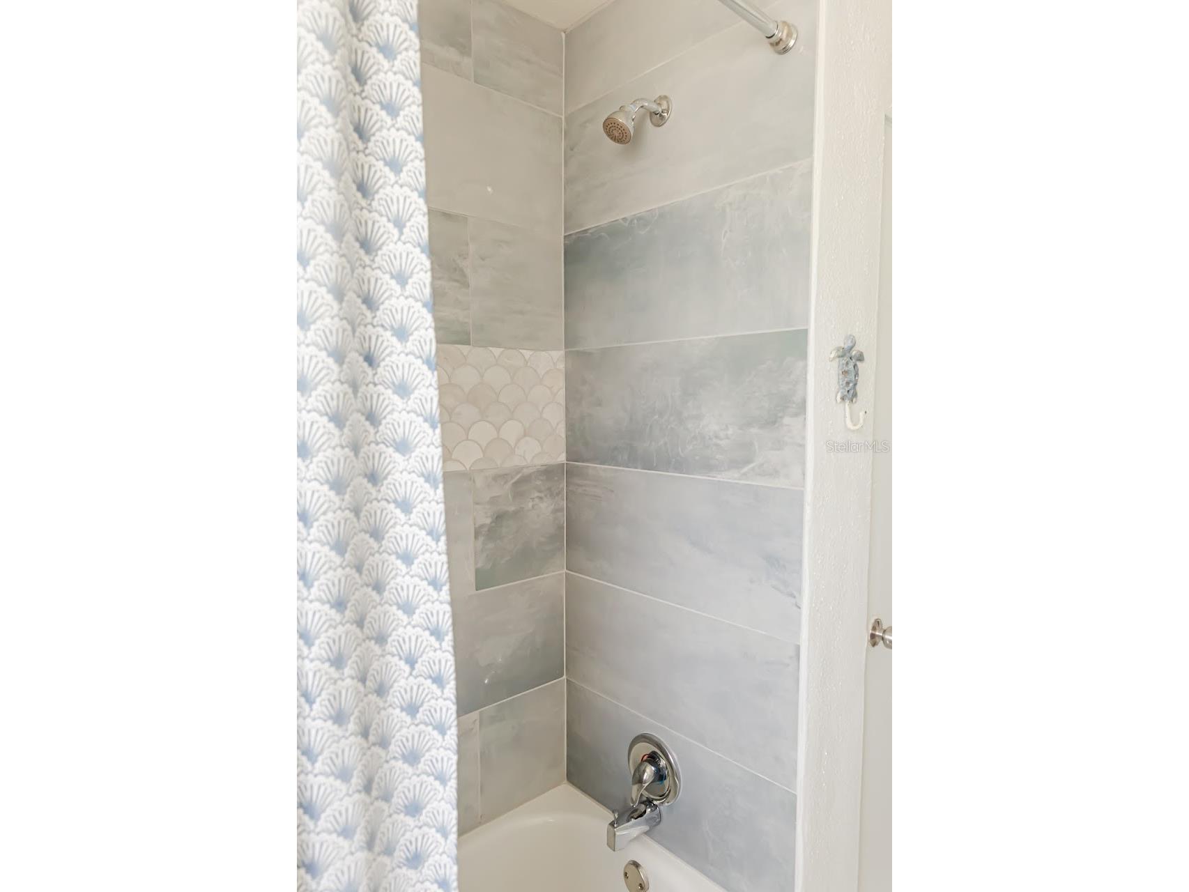 2445 Constitution Boulevard Sarasota FL 34231 O6391266 image15