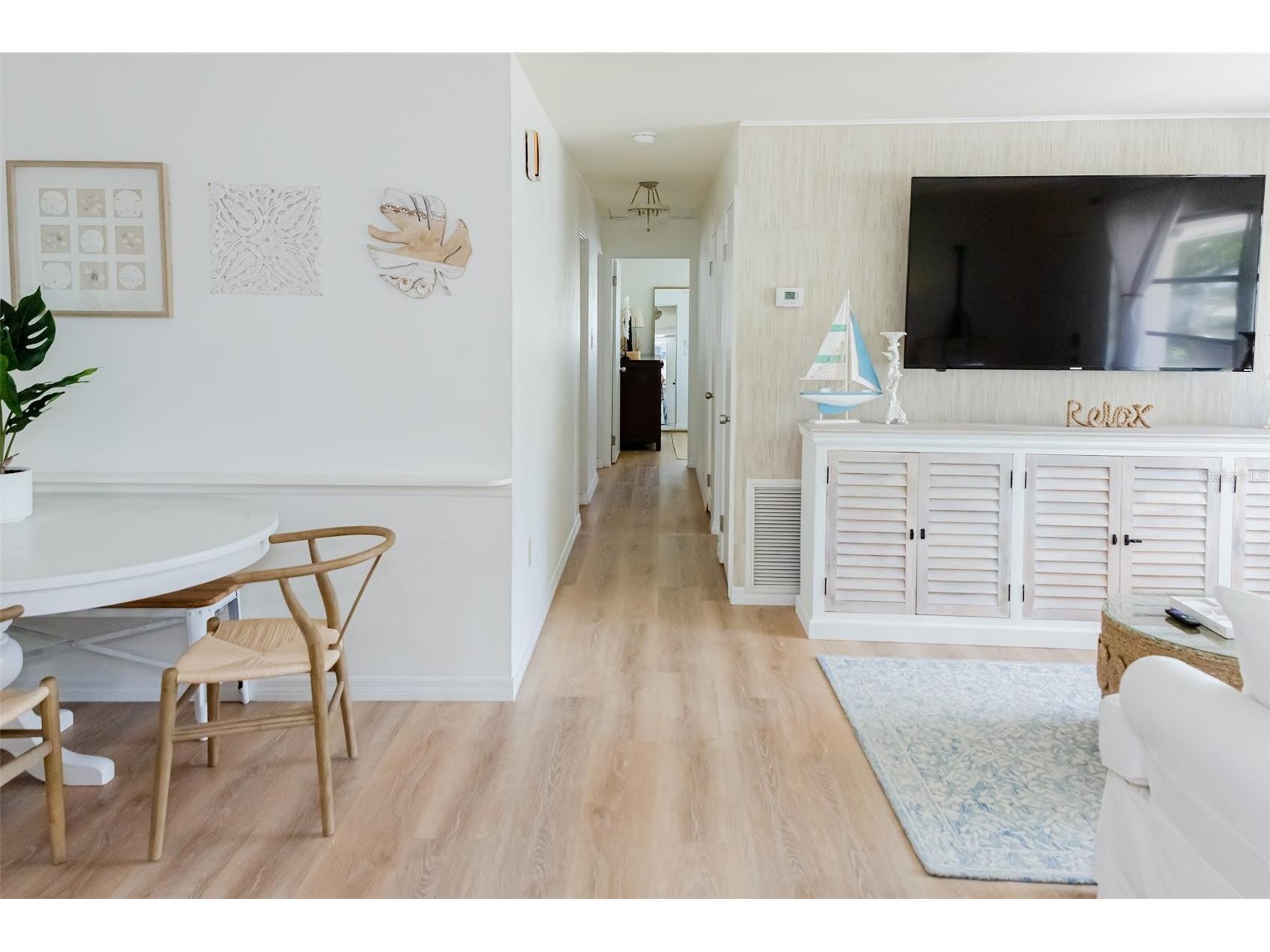 2445 Constitution Boulevard Sarasota FL 34231 O6391266 image4