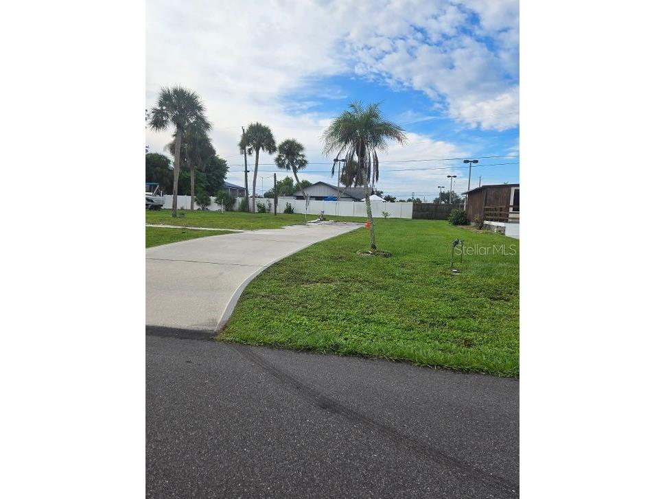 2445 Heron Drive Englewood FL 34224 D6143775 image2