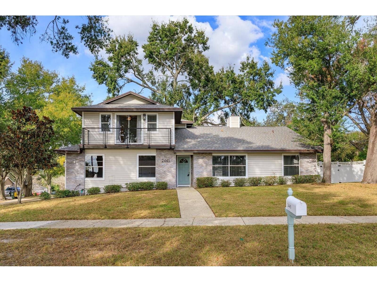2445 Lakeview Avenue Clermont FL 34711 - CLERMONT CHAIN OF LAKES G5106406 image1