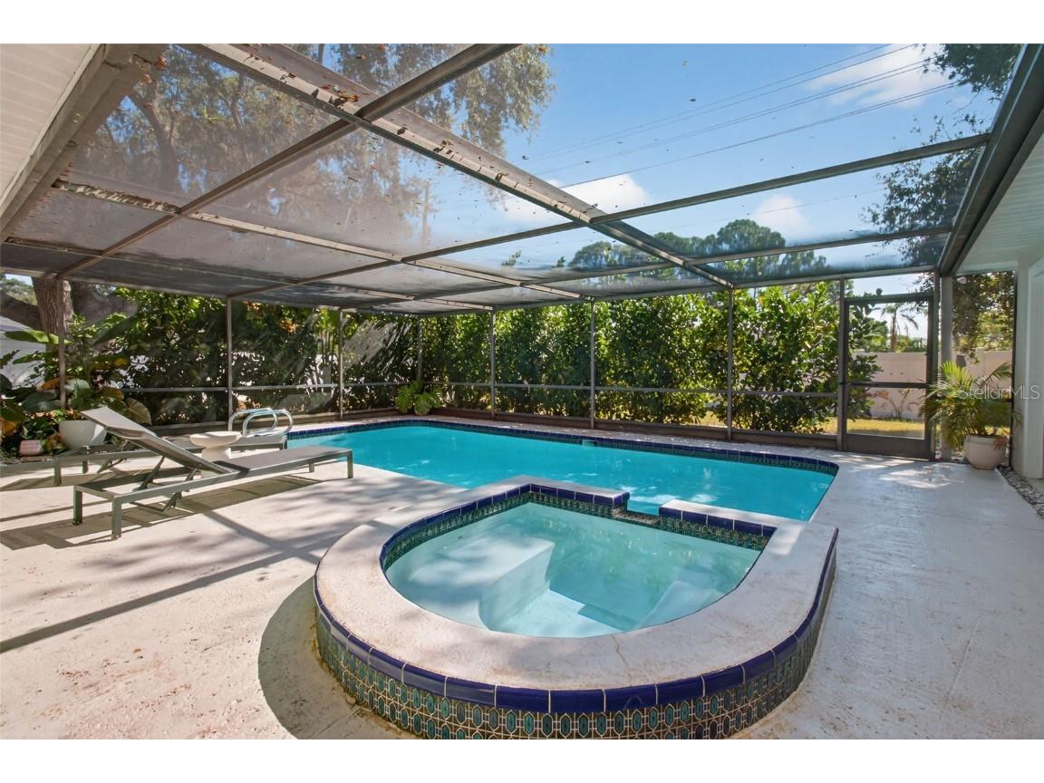 2445 Old Coach Trail Clearwater FL 33765 TB8432507 image37