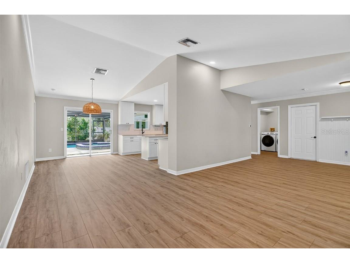 2445 Old Coach Trail Clearwater FL 33765 TB8432507 image5