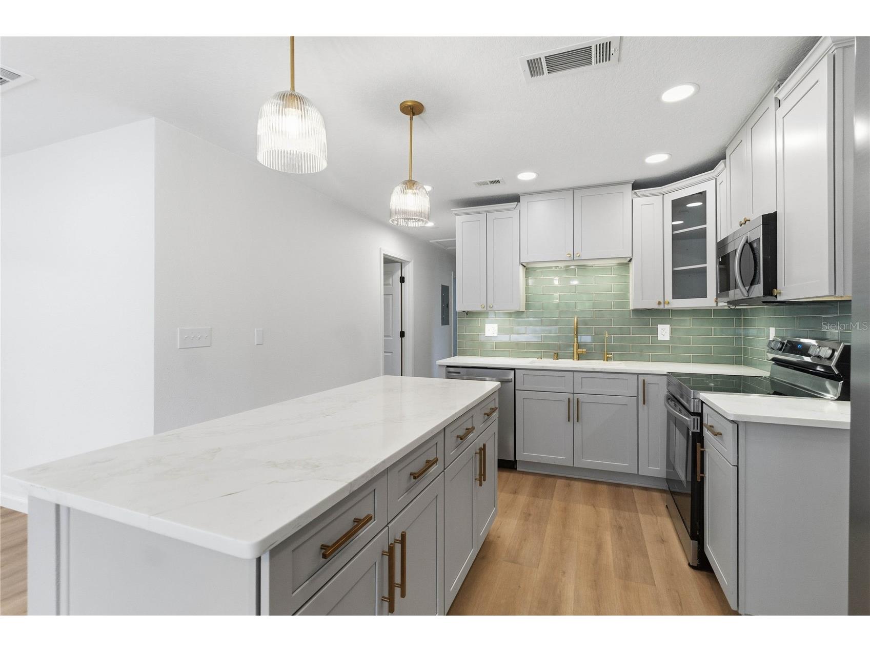 2445 Sanford Avenue Sanford FL 32771 O6421603 image13