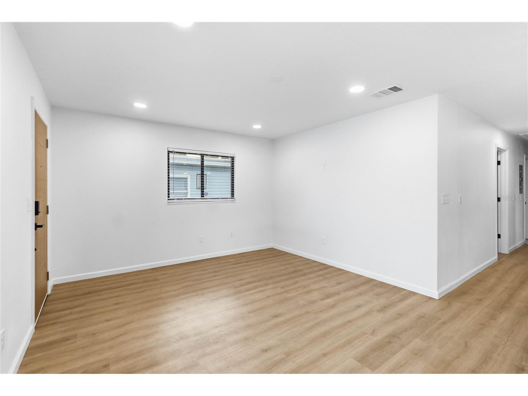 2445 Sanford Avenue Sanford FL 32771 O6421603 image6