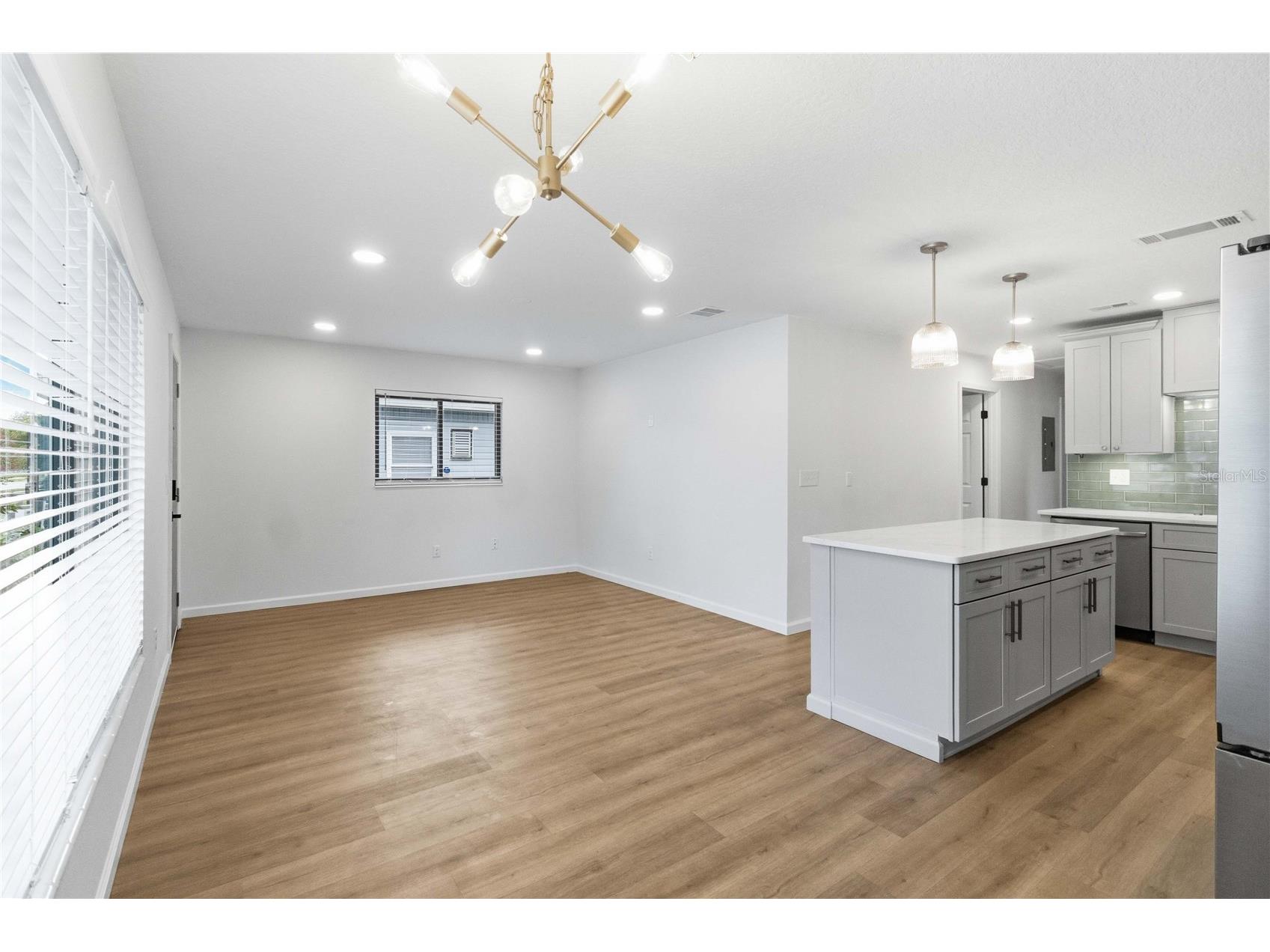 2445 Sanford Avenue Sanford FL 32771 O6421603 image9