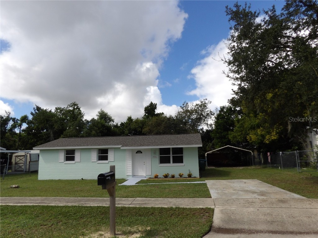 2446 Alamanda Avenue Deltona FL 32738 V4932461 image1