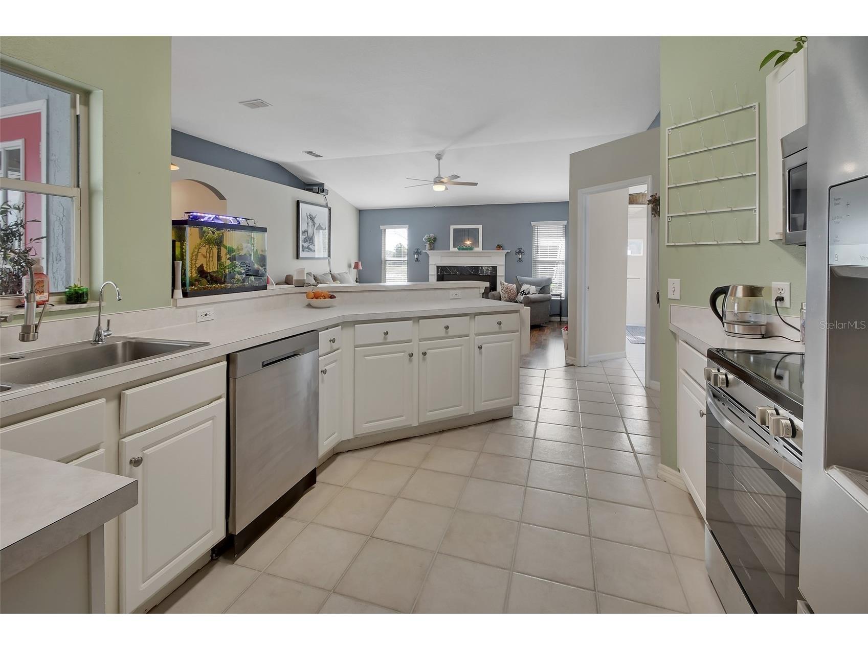 2446 Alton Road Deltona FL 32738 - ANGELA LAKE V4949275 image13