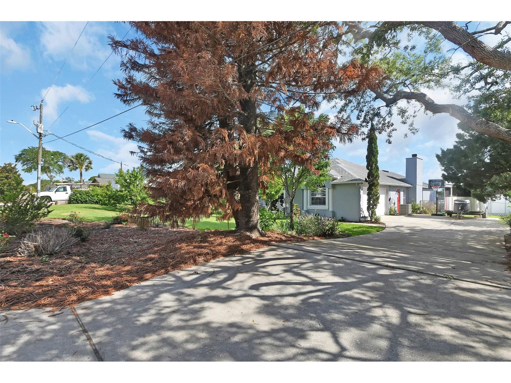2446 Alton Road Deltona FL 32738 - ANGELA LAKE V4949275 image48