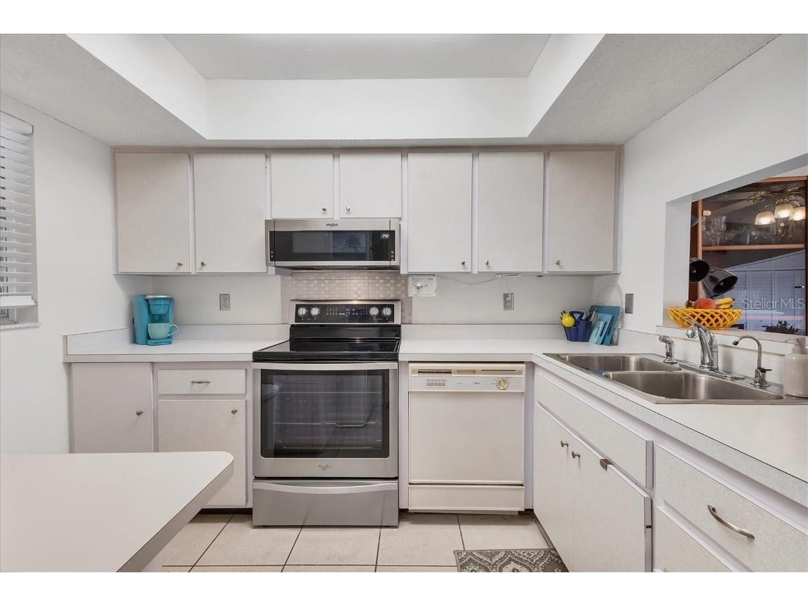 2446 Clubhouse Circle #202 Sarasota FL 34232 A4642661 image17