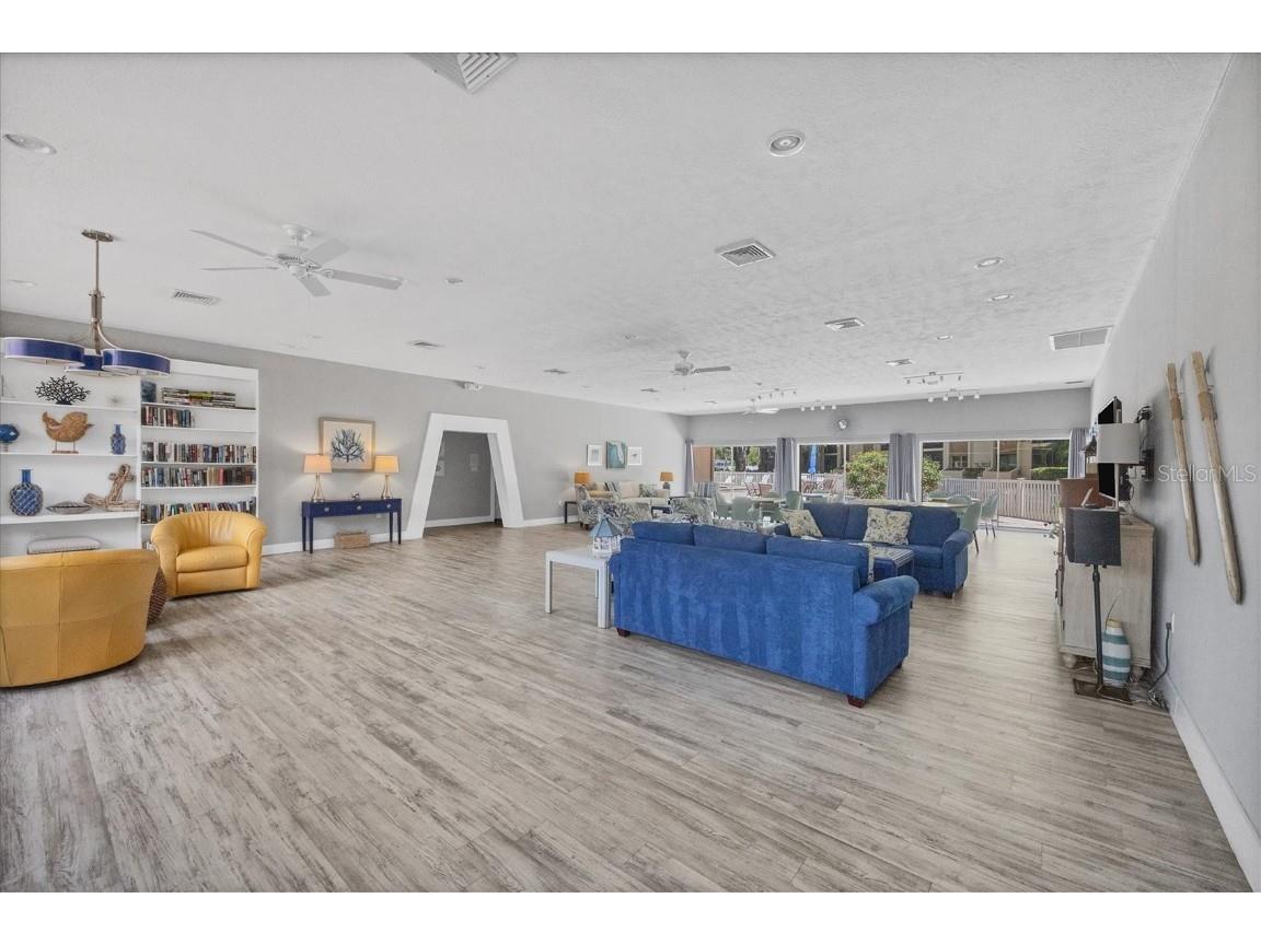 2446 Clubhouse Circle #202 Sarasota FL 34232 A4642661 image35