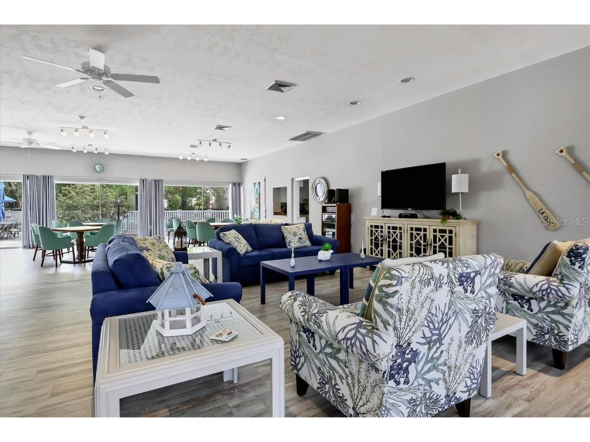 2446 Clubhouse Circle #202 Sarasota FL 34232 A4642661 image36