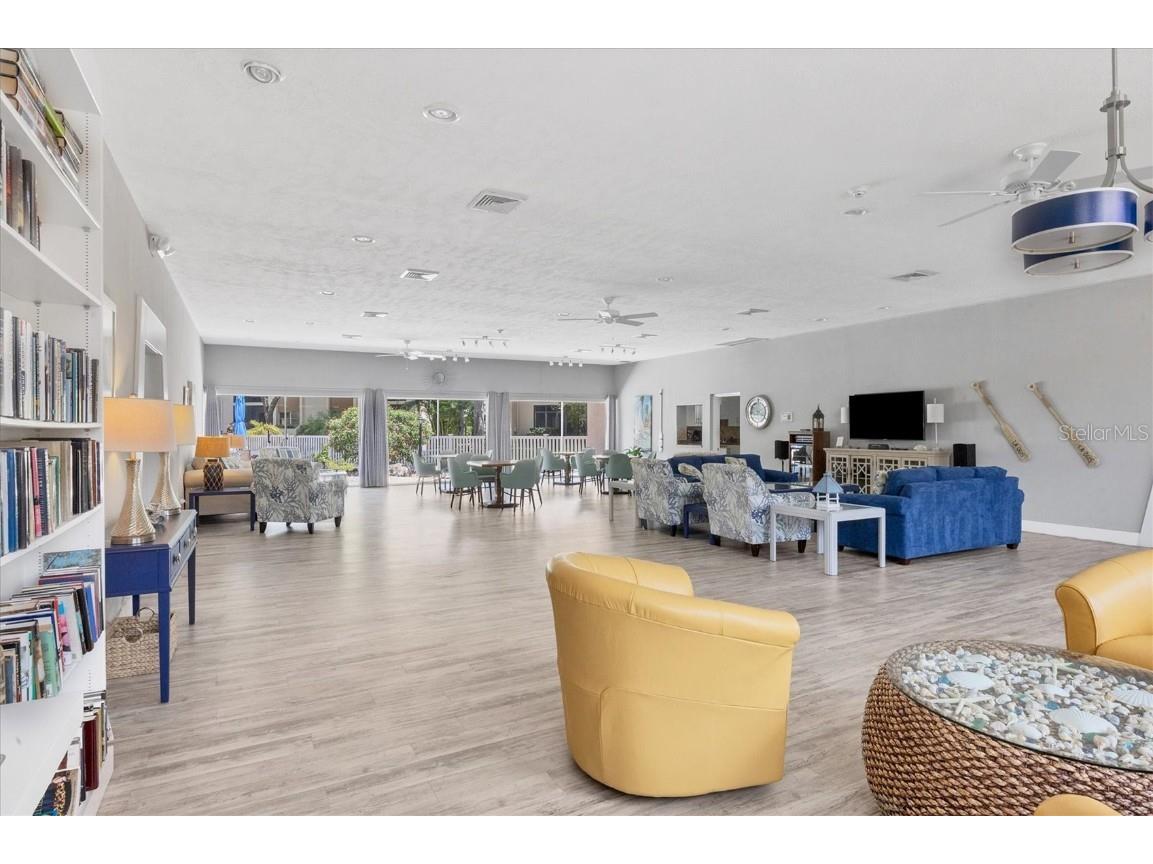 2446 Clubhouse Circle #202 Sarasota FL 34232 A4642661 image37