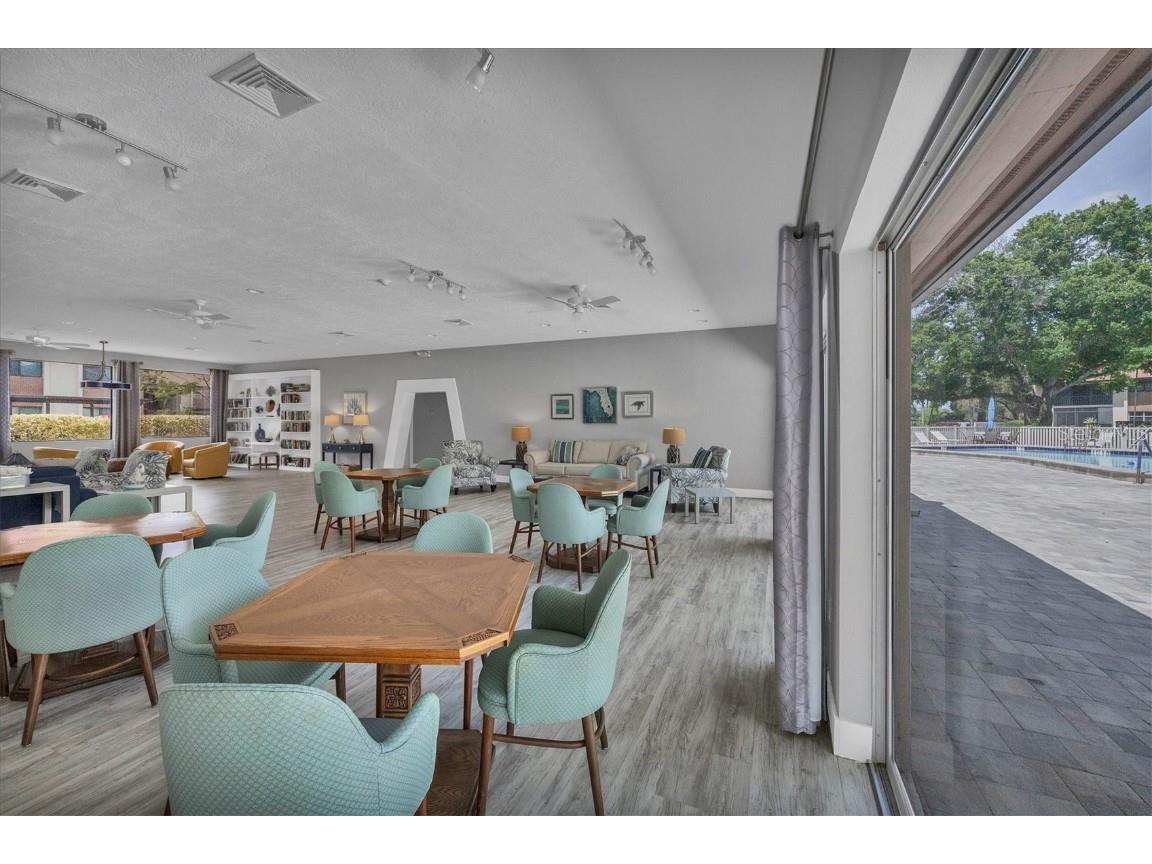 2446 Clubhouse Circle #202 Sarasota FL 34232 A4642661 image40