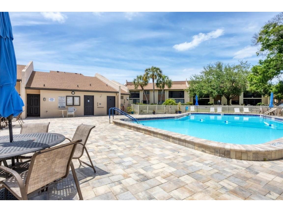 2446 Clubhouse Circle #202 Sarasota FL 34232 A4642661 image50