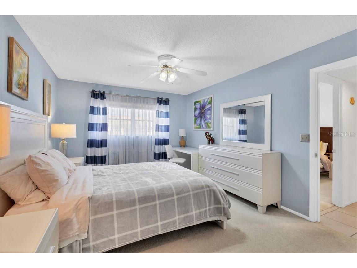 2446 Clubhouse Circle #202 Sarasota FL 34232 A4642661 image9