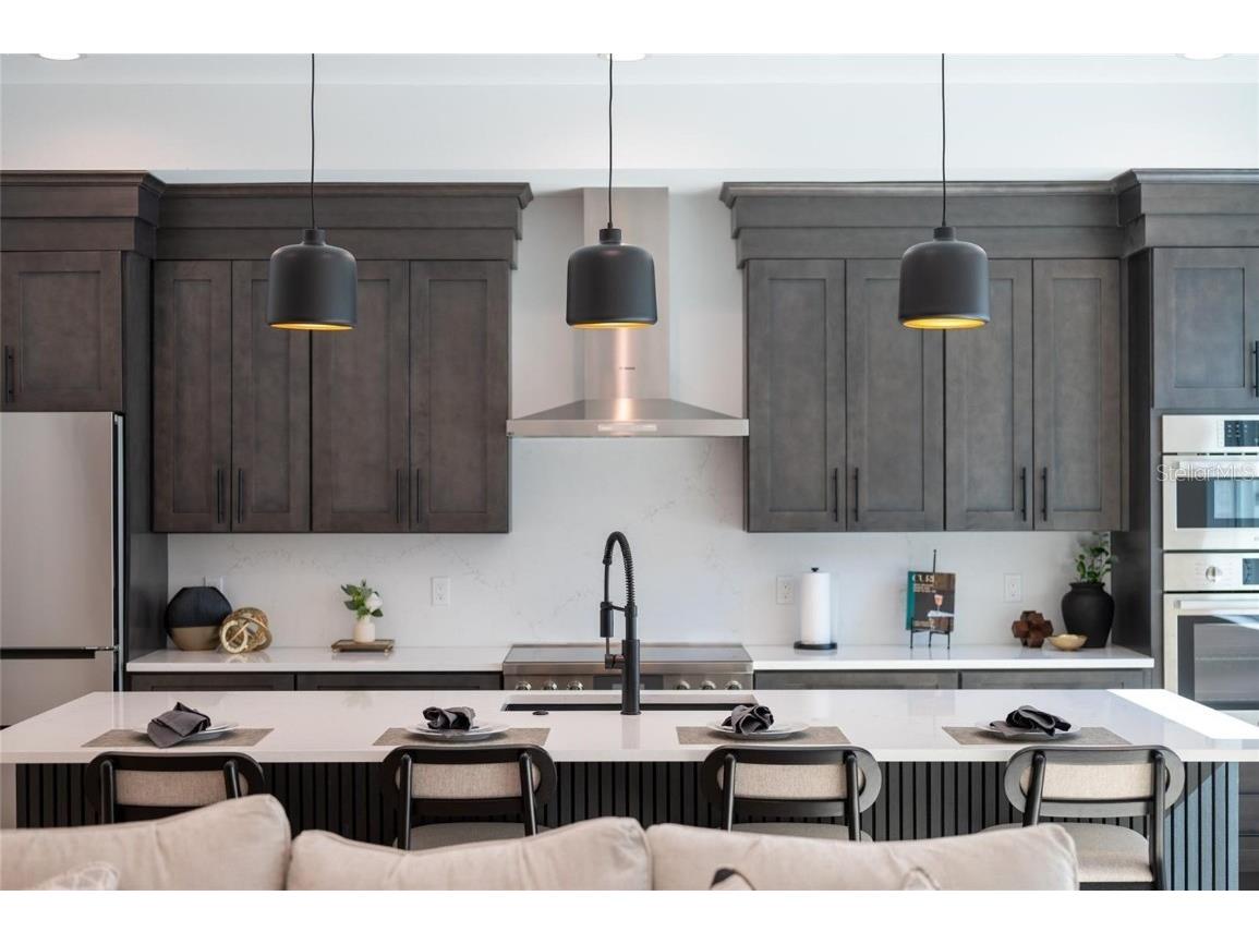 2446 Floyd Street Sarasota FL 34239 A4672668 image12