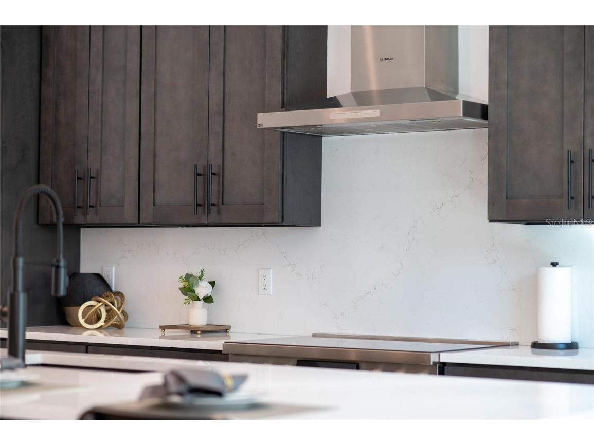 2446 Floyd Street Sarasota FL 34239 A4672668 image13