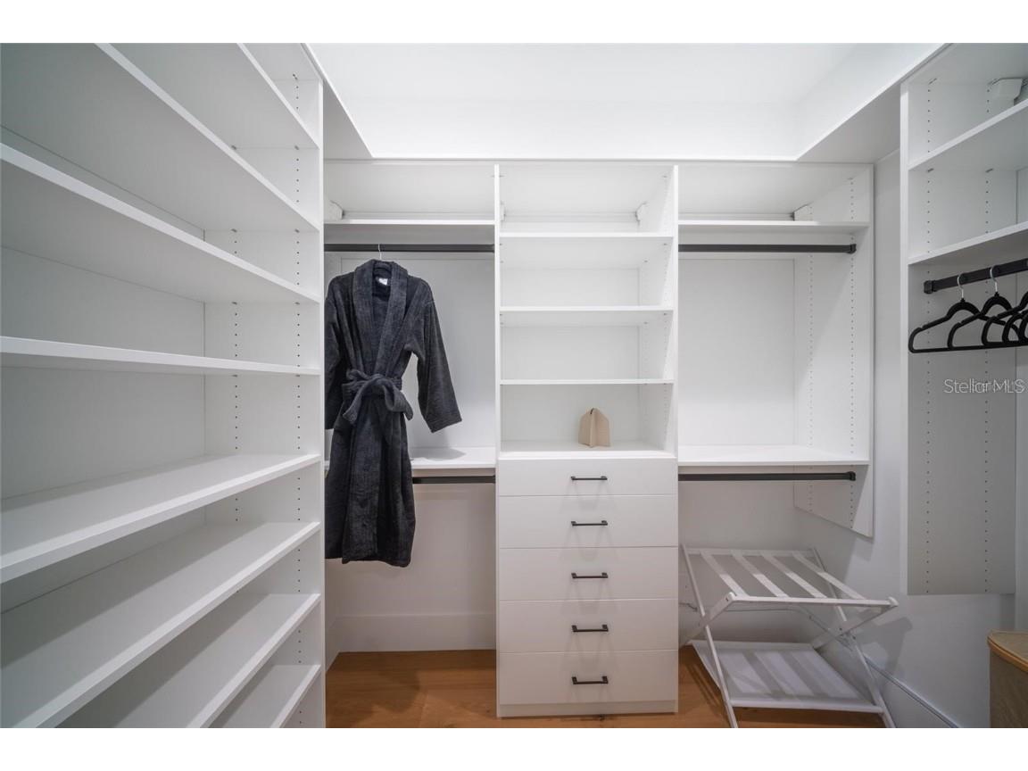 2446 Floyd Street Sarasota FL 34239 A4672668 image20