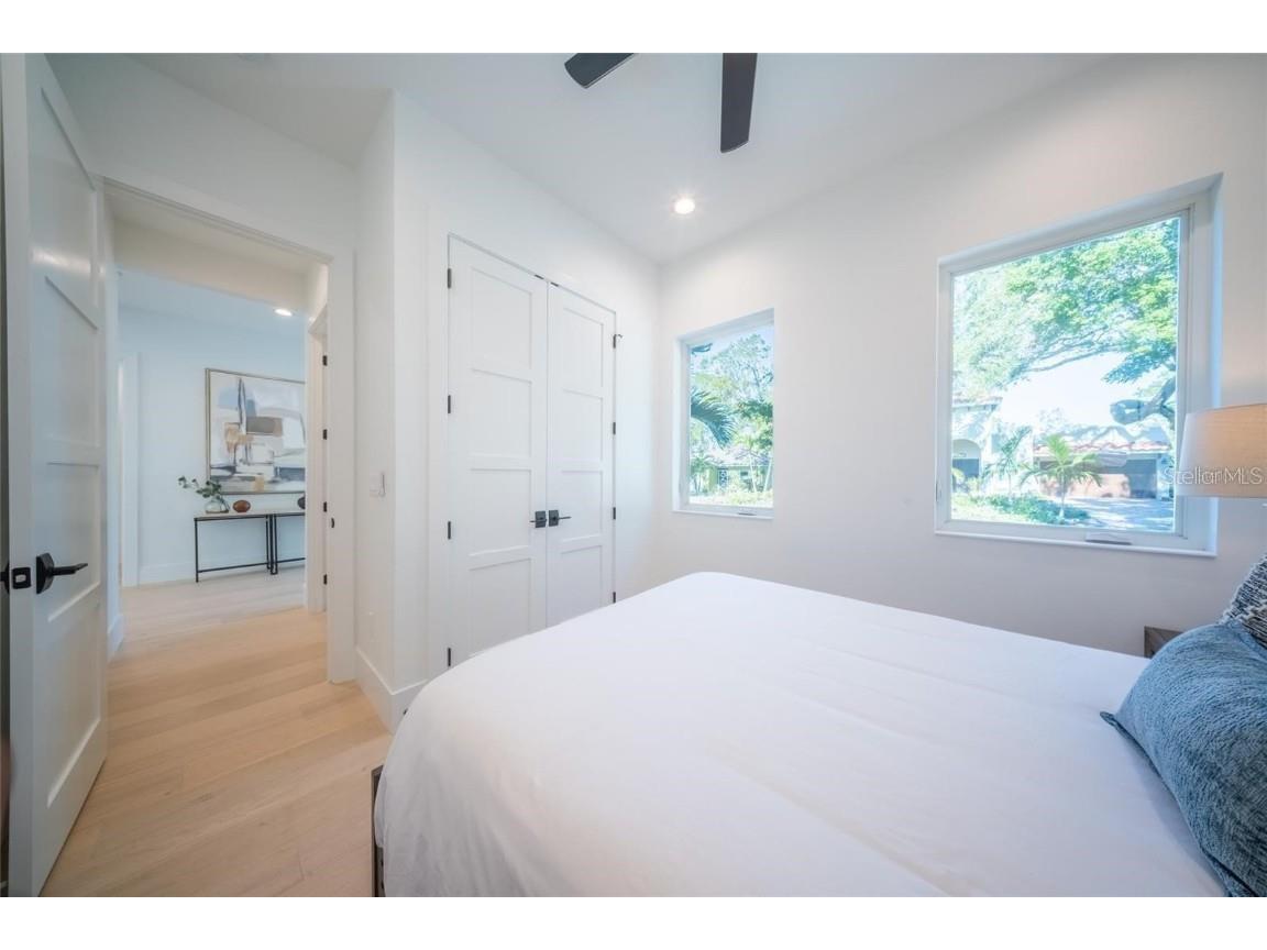 2446 Floyd Street Sarasota FL 34239 A4672668 image32