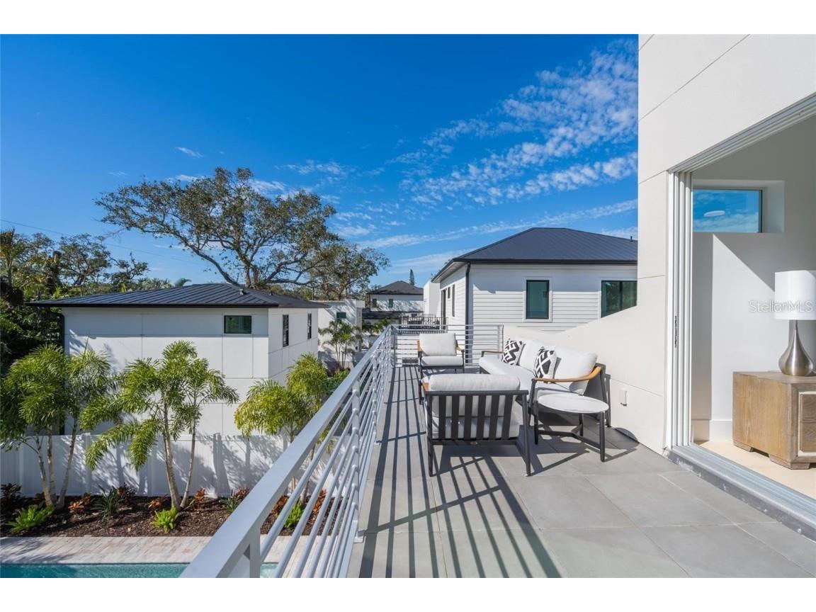 2446 Floyd Street Sarasota FL 34239 A4672668 image48