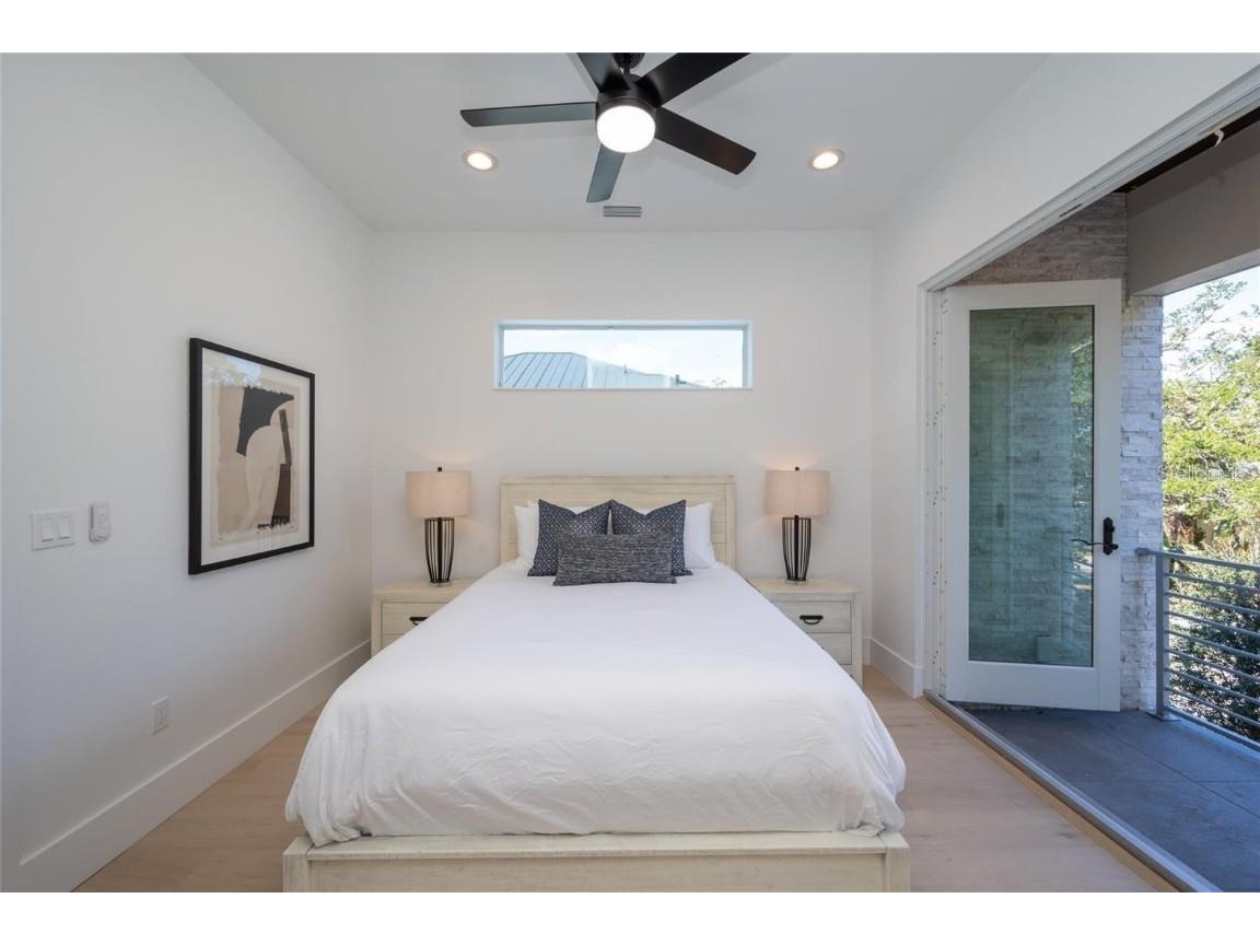 2446 Floyd Street Sarasota FL 34239 A4672668 image53