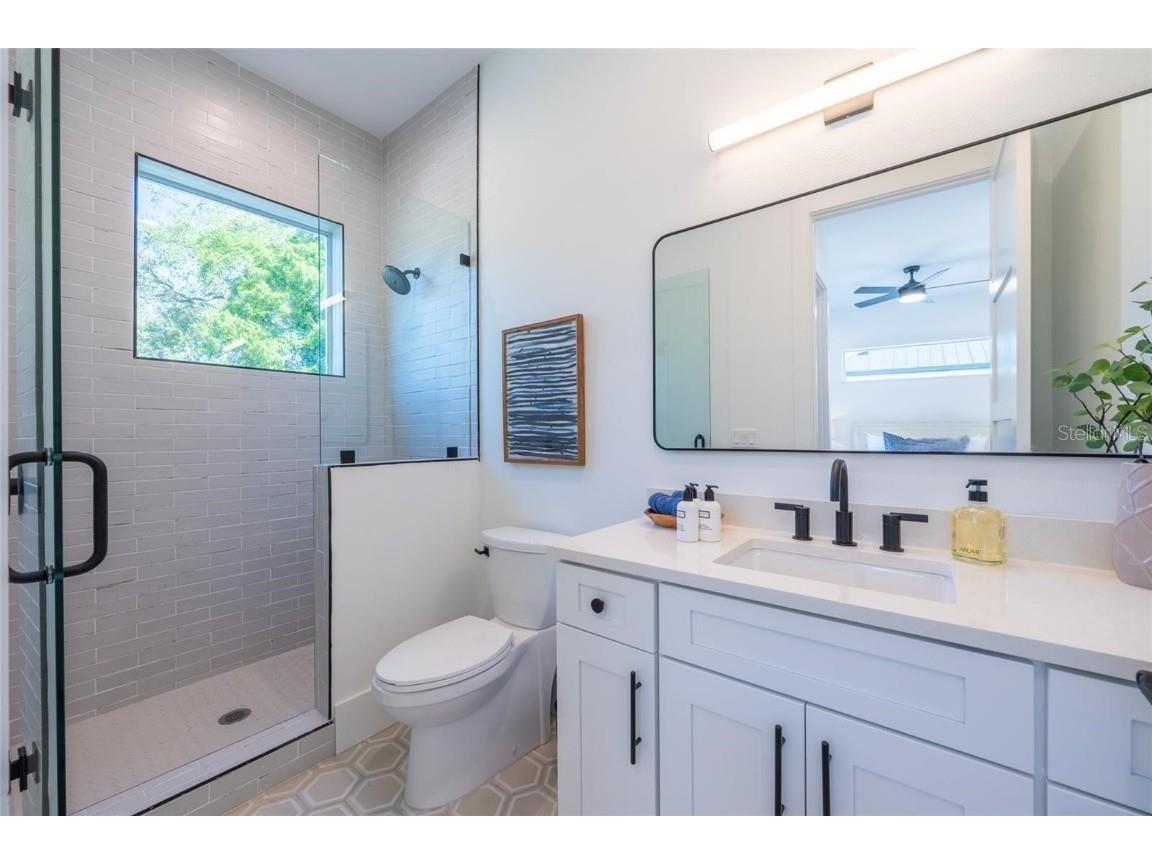 2446 Floyd Street Sarasota FL 34239 A4672668 image56