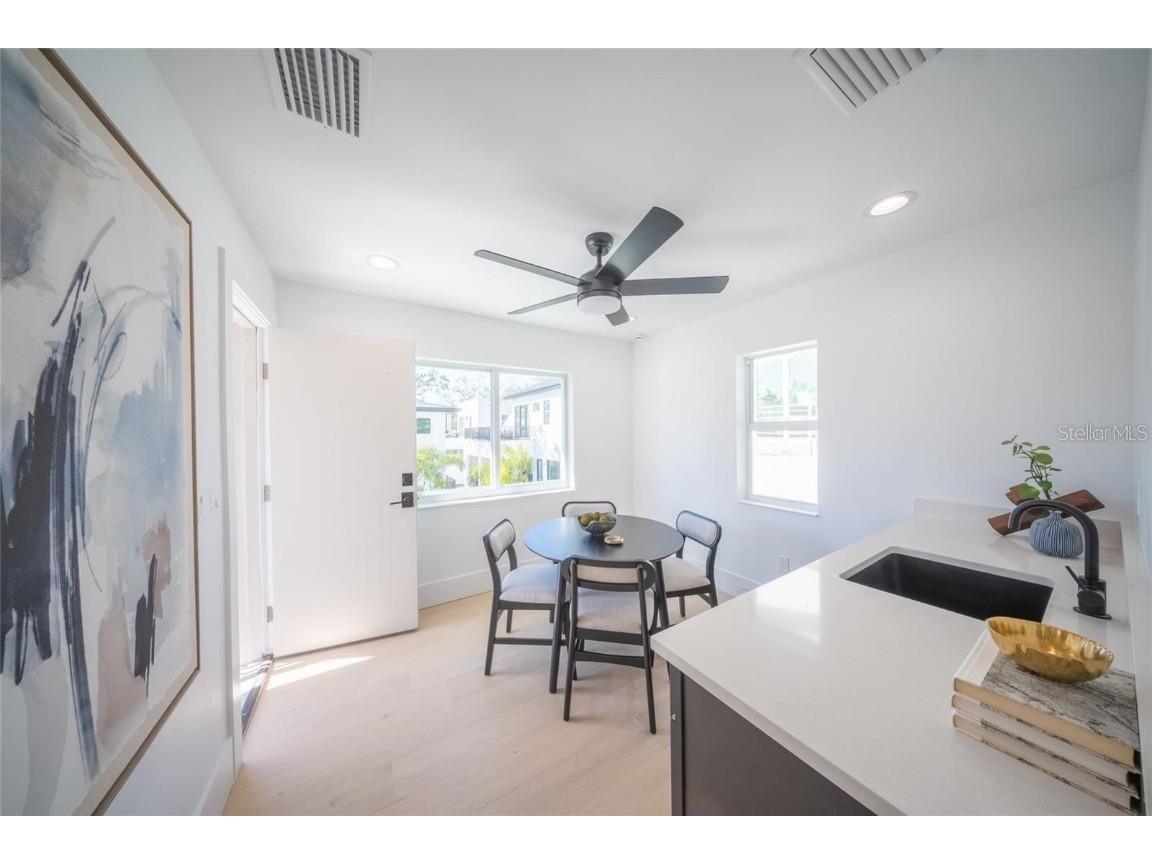 2446 Floyd Street Sarasota FL 34239 A4672668 image64