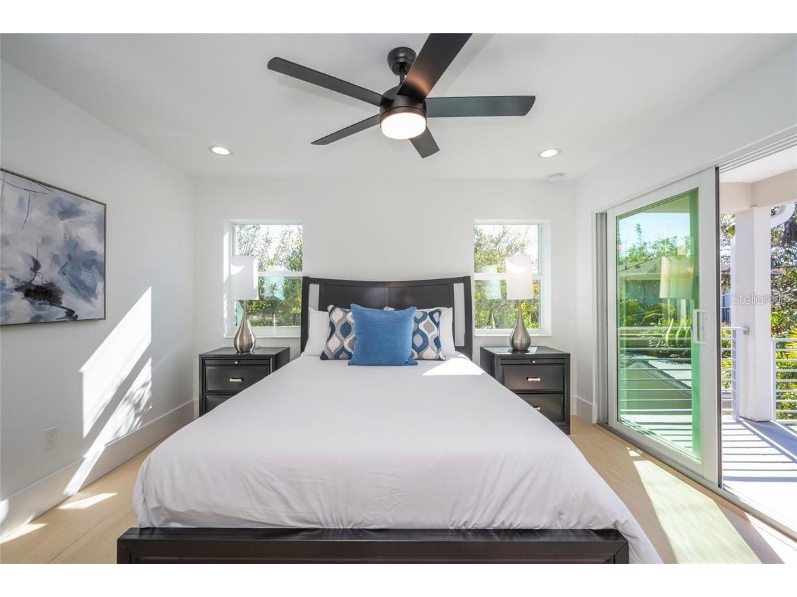 2446 Floyd Street Sarasota FL 34239 A4672668 image66