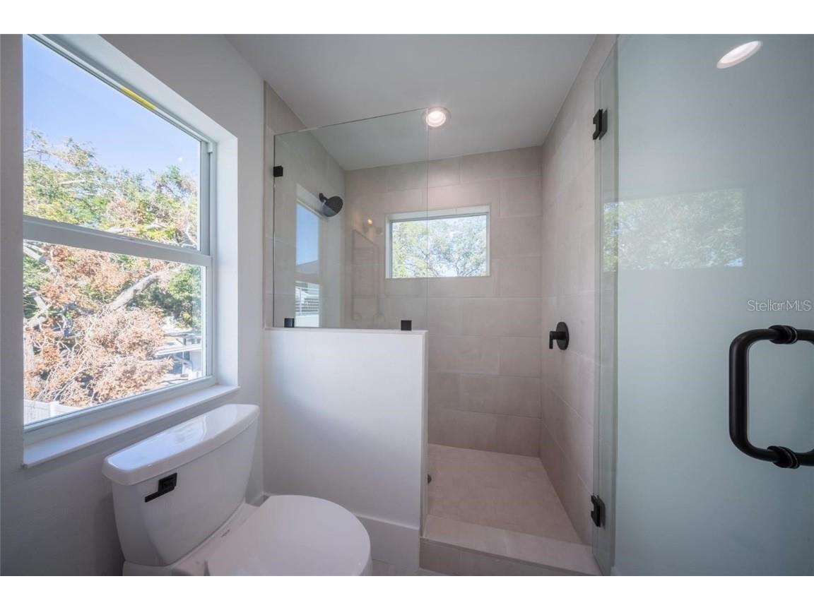 2446 Floyd Street Sarasota FL 34239 A4672668 image69