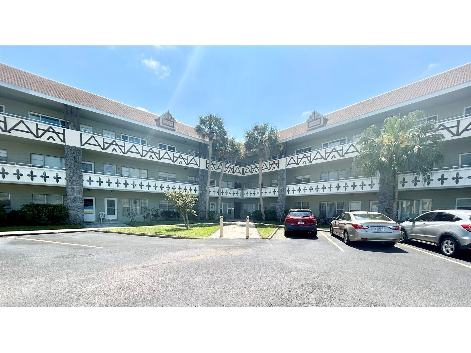 2447 Ecuadorian Way #73 Clearwater FL 33763 TB8490331 image1