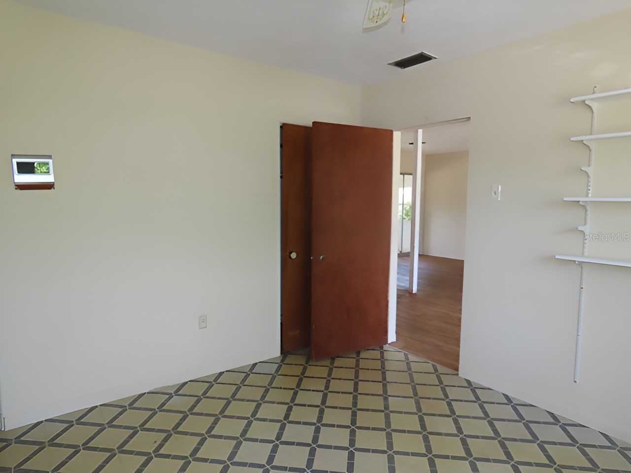 2447 Foster Lane Sarasota FL 34239 TB8517492 image16