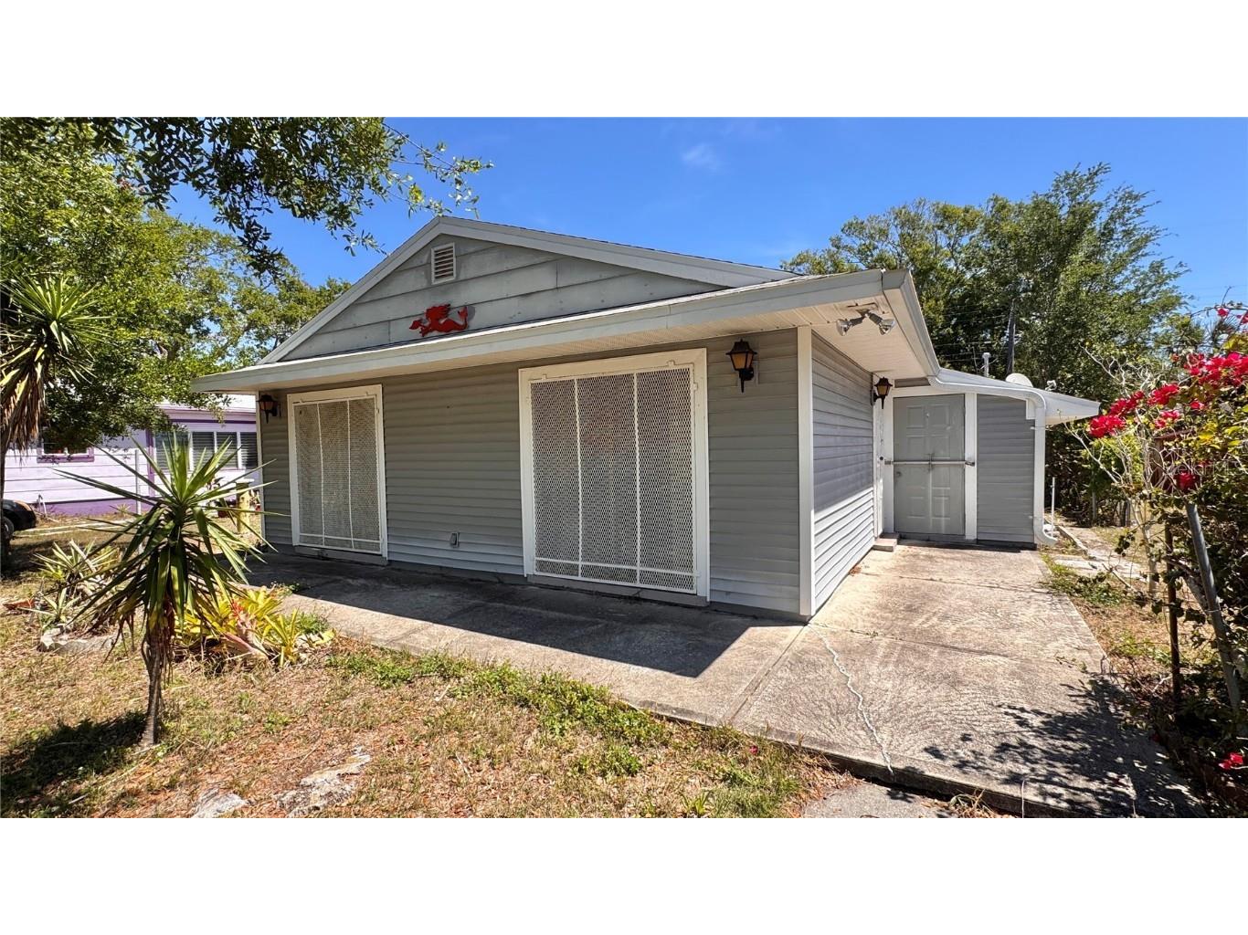 2448 45th Street S Saint Petersburg FL 33711 A4650424 image1