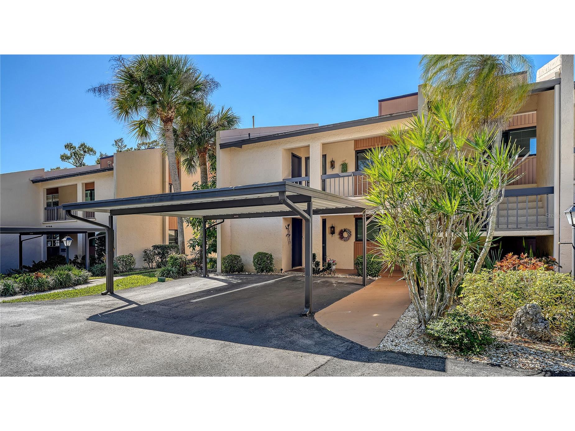 2448 Clubhouse Drive #201 Sarasota FL 34232 A4680827 image1