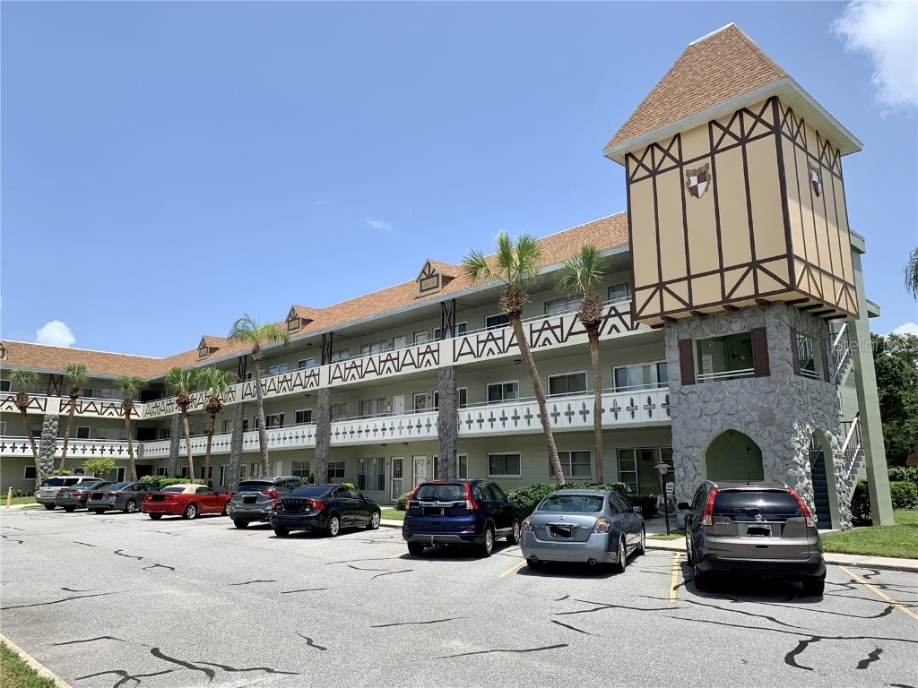 2448 Columbia Drive #18 Clearwater FL 33763 U8171420 image1