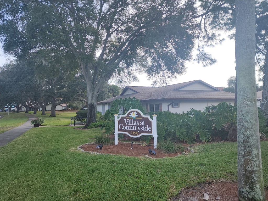 2448 Enterprise Road #4 Clearwater FL 33763 U8223849 image1