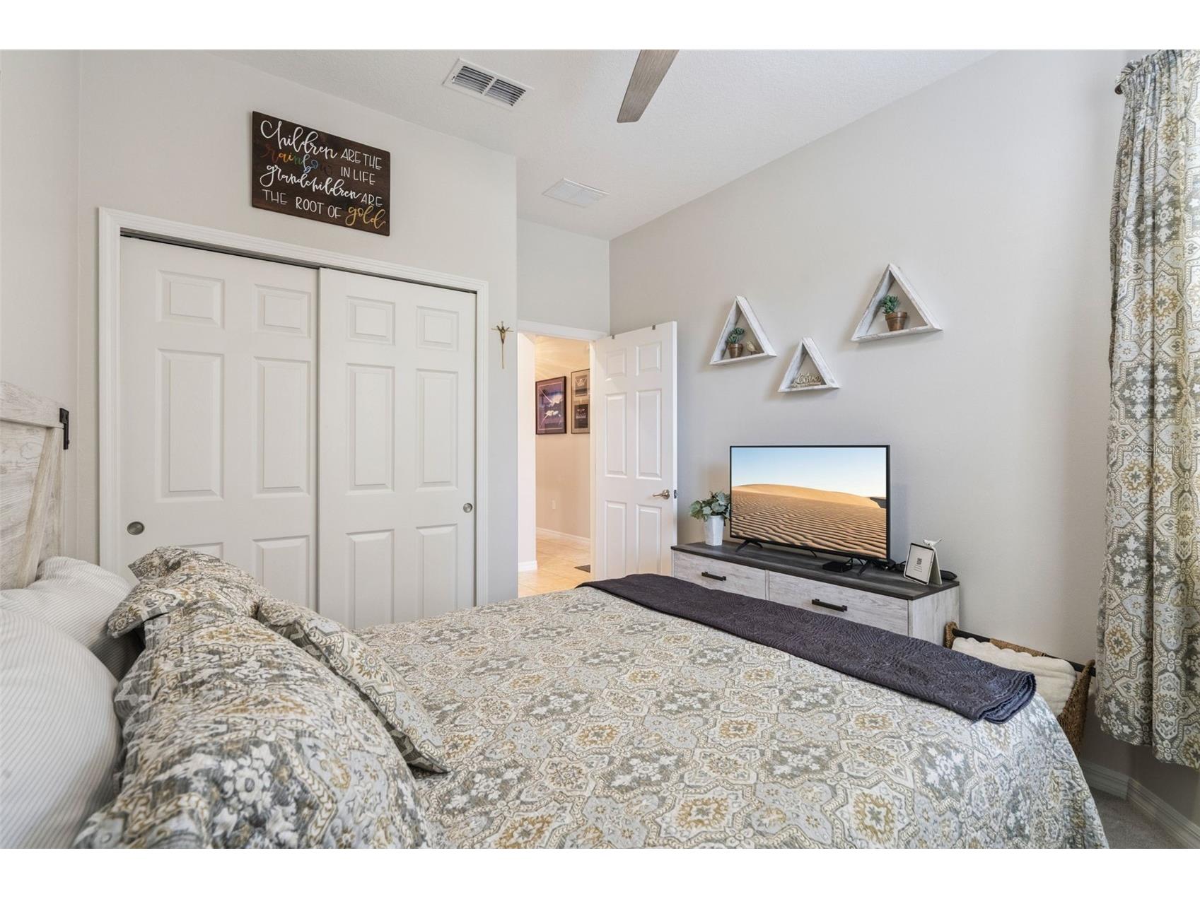 2448 Palm Tree Drive Kissimmee FL 34759 O6407476 image15