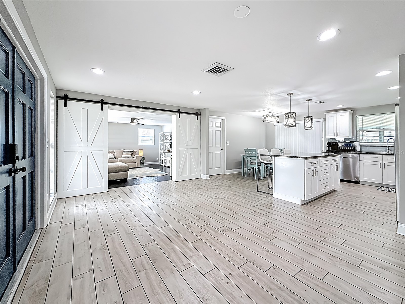 2449 66th Avenue S Saint Petersburg FL 33712 TB8528889 image16
