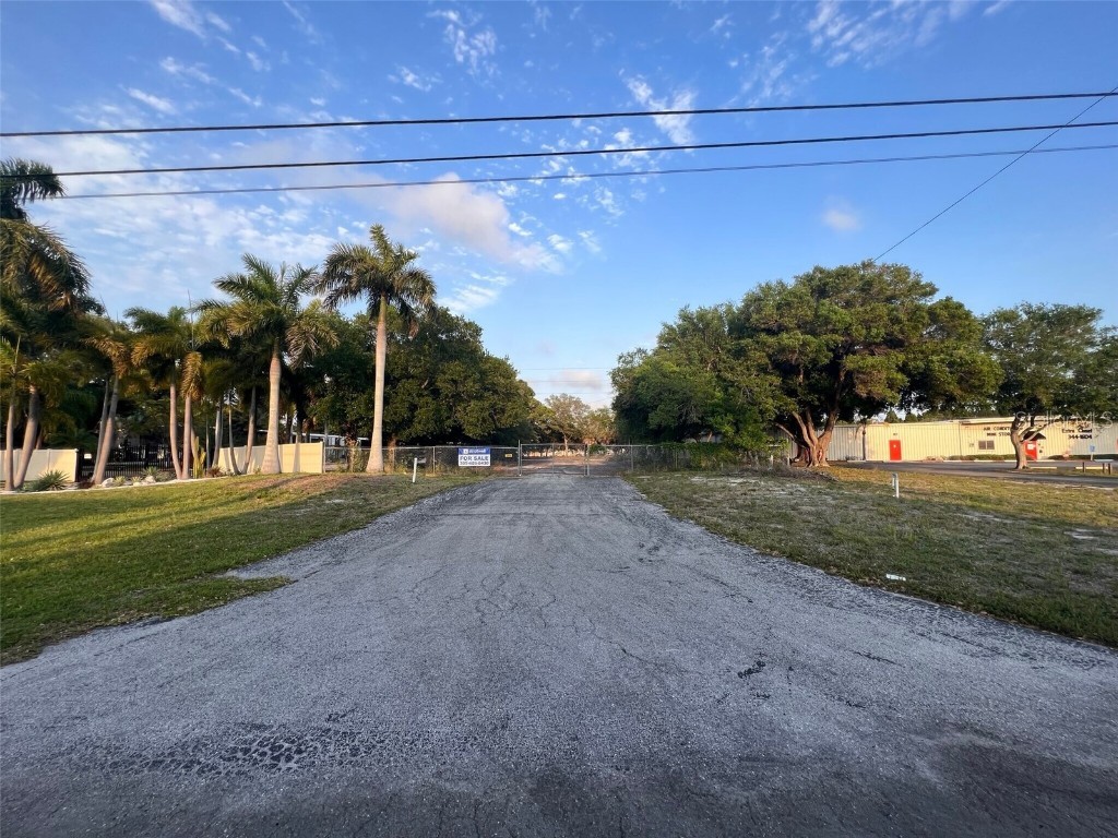 2449 Anvil Street N Saint Petersburg FL 33710 C7482120 image1