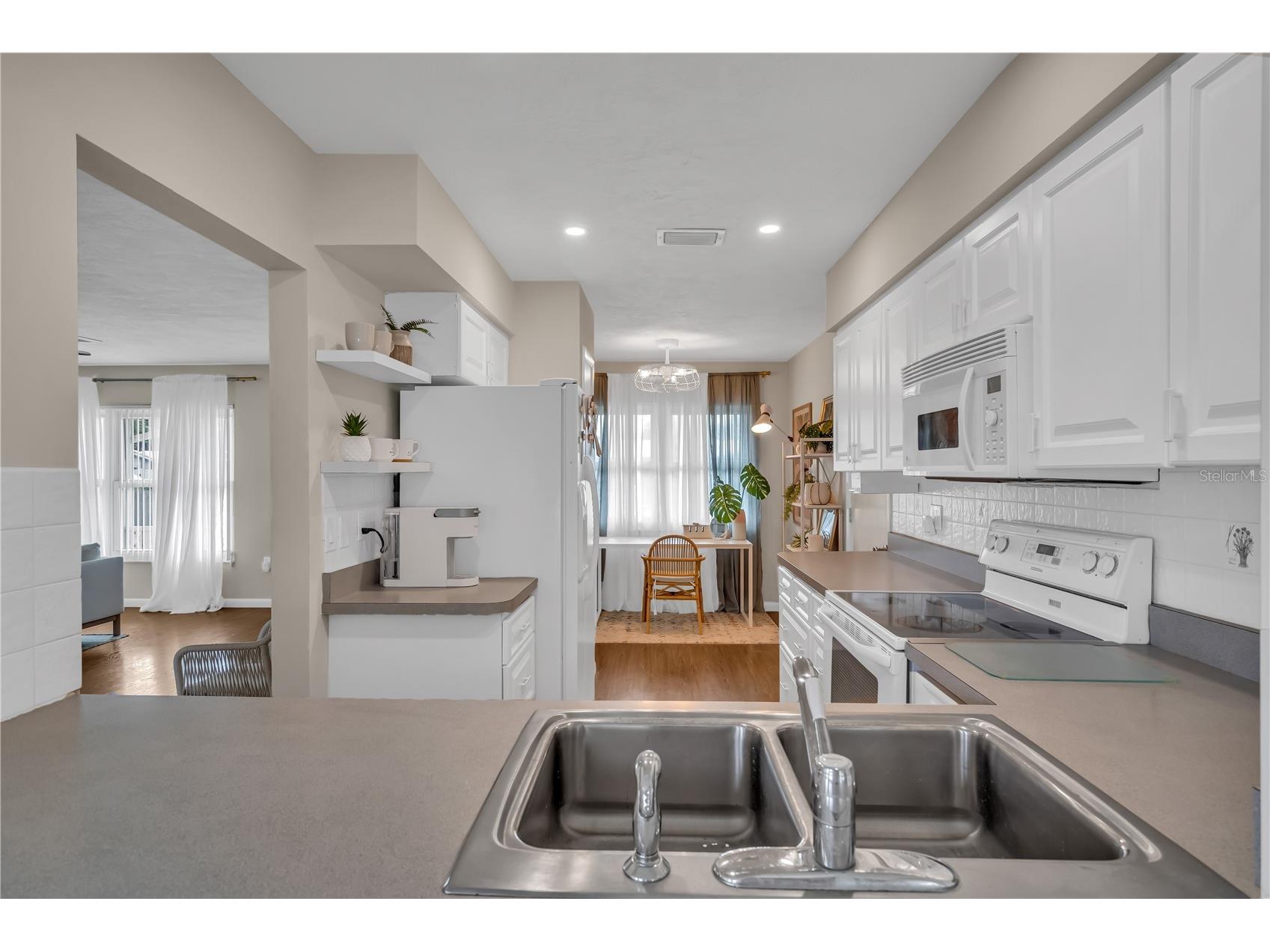 2449 Breakwater Circle Sarasota FL 34231 A4593400 image13