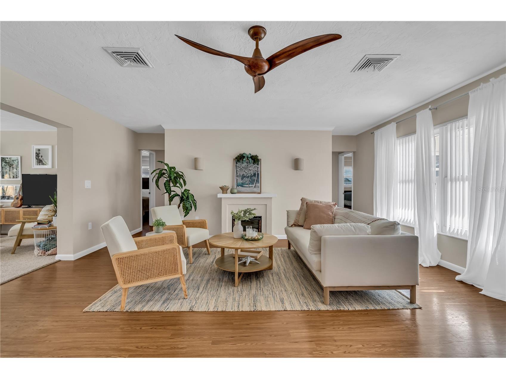 2449 Breakwater Circle Sarasota FL 34231 A4593400 image2