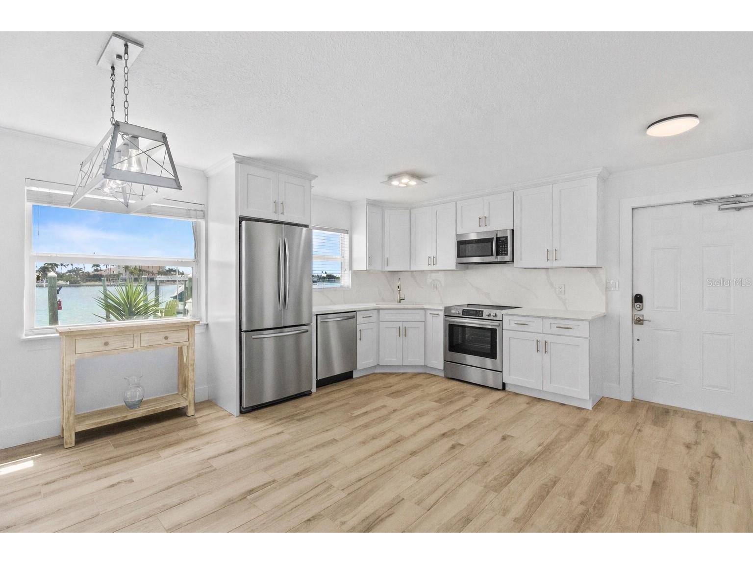 245 104th Avenue #5 Treasure Island FL 33706 - BOCA CIEGA BAY TB8497115 image3