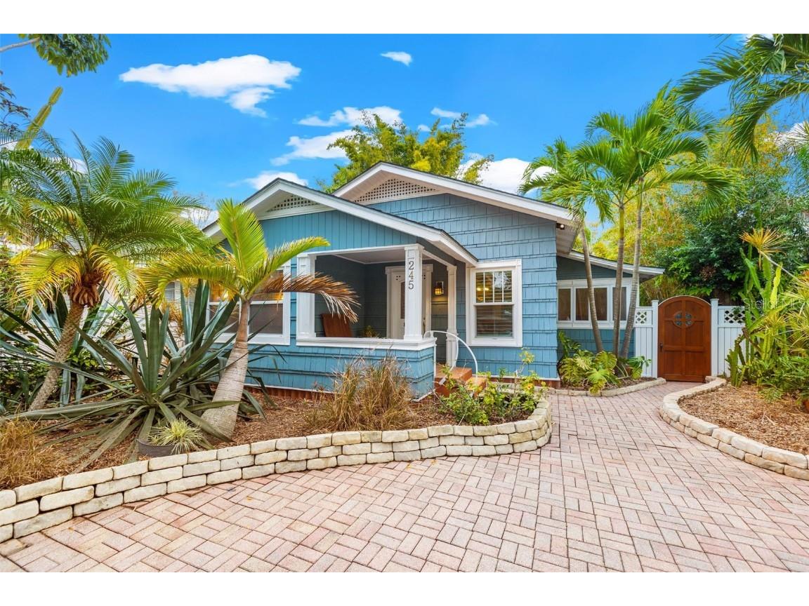 245 17th Avenue N Saint Petersburg FL 33704 U8228842 image1