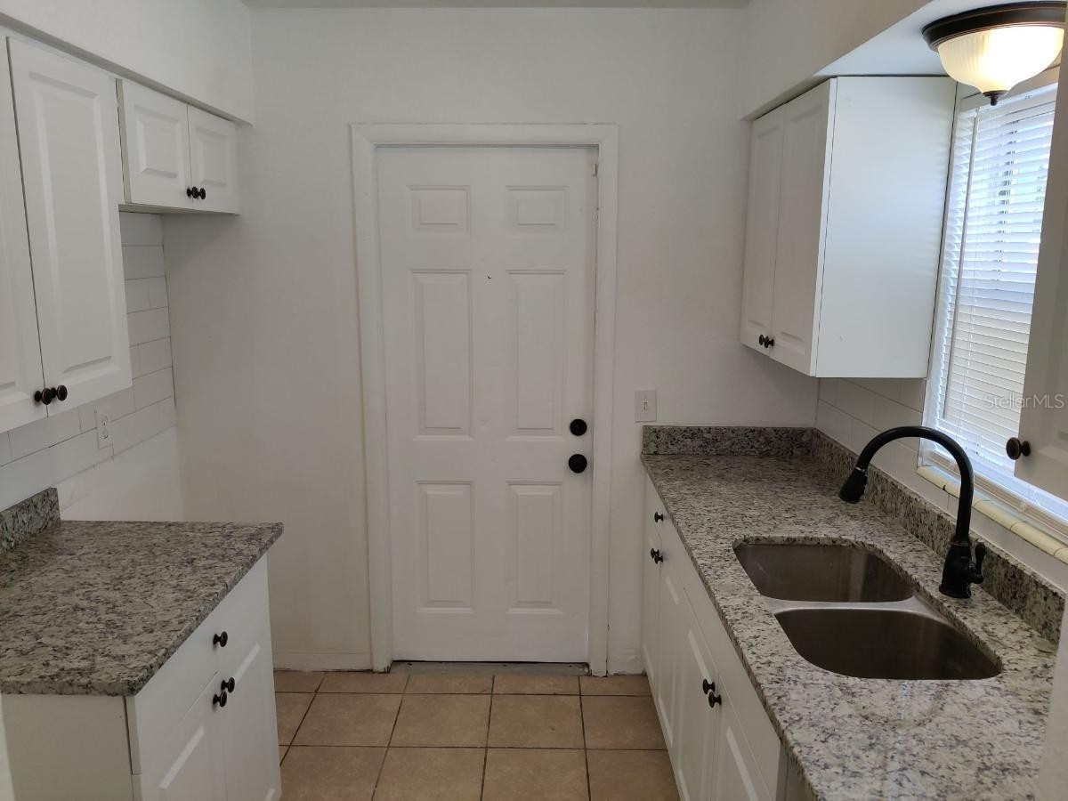 245 - 247 38th Avenue SE Saint Petersburg FL 33705 TB8482974 image5